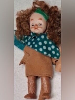 MADAME ALEXANDER - WIZARD OF OZ’S “COWARDLY LION” COLLECTIBLE DOLL